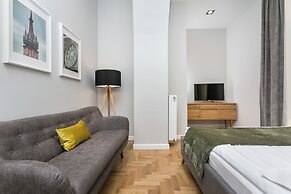 Venetian House Market Square Aparthotel