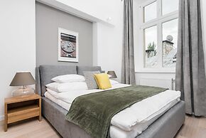 Venetian House Market Square Aparthotel