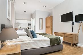 Venetian House Market Square Aparthotel