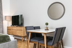 Venetian House Market Square Aparthotel