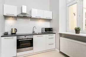 Venetian House Market Square Aparthotel