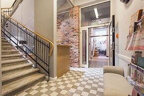 Venetian House Market Square Aparthotel