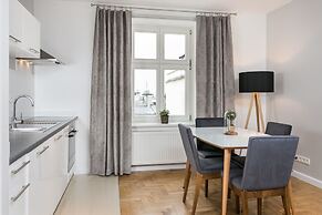 Venetian House Market Square Aparthotel