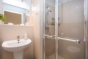 Venetian House Market Square Aparthotel