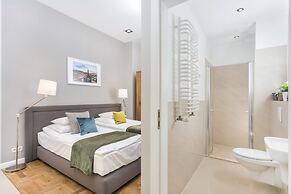 Venetian House Market Square Aparthotel