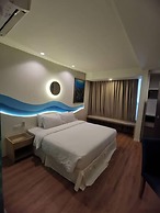 Oceania Hotel