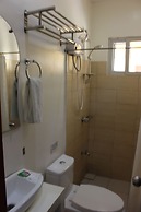 Blue Lagoon Inn & Suites