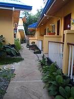 Blue Lagoon Inn & Suites