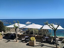 Hotel Mediterrani