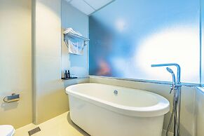 The Noble Swan Central Dong Du Hotel