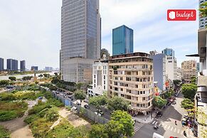 The Noble Swan Central Dong Du Hotel