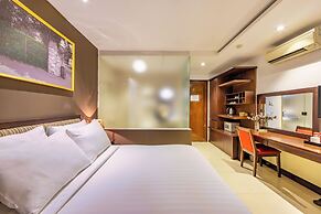 The Noble Swan Central Dong Du Hotel