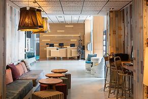 Madrid Airport Suites, Affiliated by Meliá