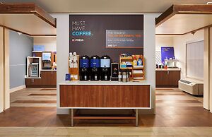 Holiday Inn Express Miami Airport Blue Lagoon Area by IHG