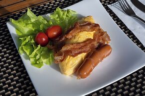 KC Beach Club & Pool Villas