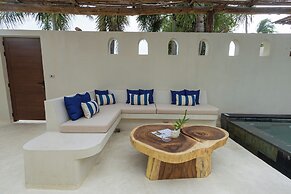 KC Beach Club & Pool Villas