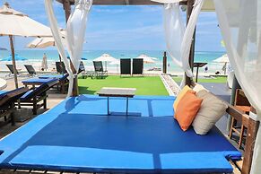 KC Beach Club & Pool Villas