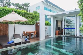 KC Beach Club & Pool Villas