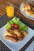 KC Beach Club & Pool Villas