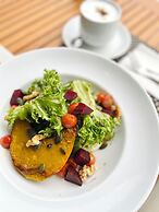 KC Beach Club & Pool Villas