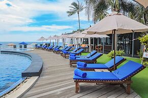 KC Beach Club & Pool Villas