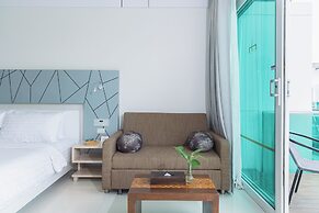 KC Beach Club & Pool Villas