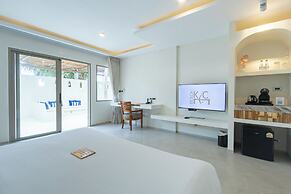 KC Beach Club & Pool Villas