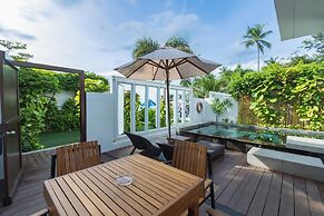 KC Beach Club & Pool Villas