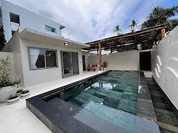 KC Beach Club & Pool Villas