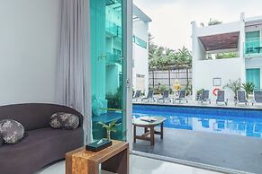 KC Beach Club & Pool Villas