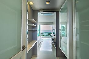 KC Beach Club & Pool Villas