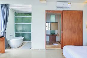 KC Beach Club & Pool Villas