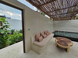 KC Beach Club & Pool Villas