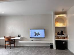 KC Beach Club & Pool Villas