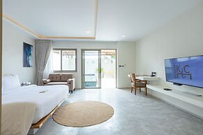 KC Beach Club & Pool Villas