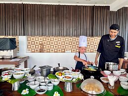 KC Beach Club & Pool Villas