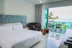 KC Beach Club & Pool Villas