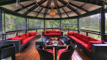 Paradise Hotel And Resort