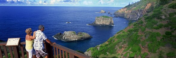 Paradise Hotel And Resort