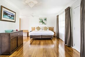 Paradise Hotel And Resort