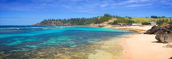 Paradise Hotel And Resort