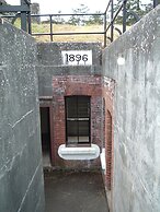 Birds of a Feather Victoria Oceanfront Studio Suites