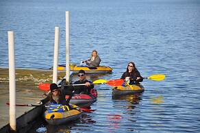 Birds of a Feather Victoria Oceanfront Studio Suites