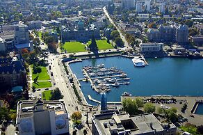 Birds of a Feather Victoria Oceanfront Studio Suites