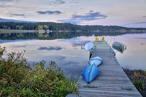 Birds of a Feather Victoria Oceanfront Studio Suites