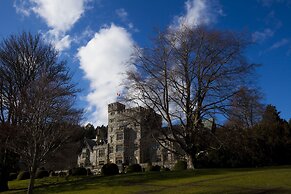 Birds of a Feather Victoria Oceanfront Studio Suites