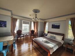 Alexandria Bed & Breakfast