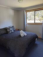 Lake Yalleena Nature Retreat