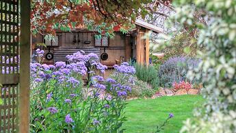 Boat Harbour Garden Cottages