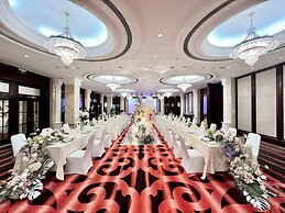 Royal Grace Hotel